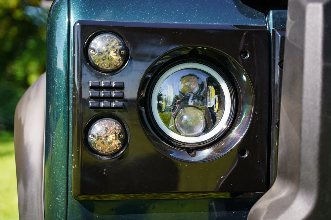 2012 Land Rover Defender 110 - Image 28 of 31