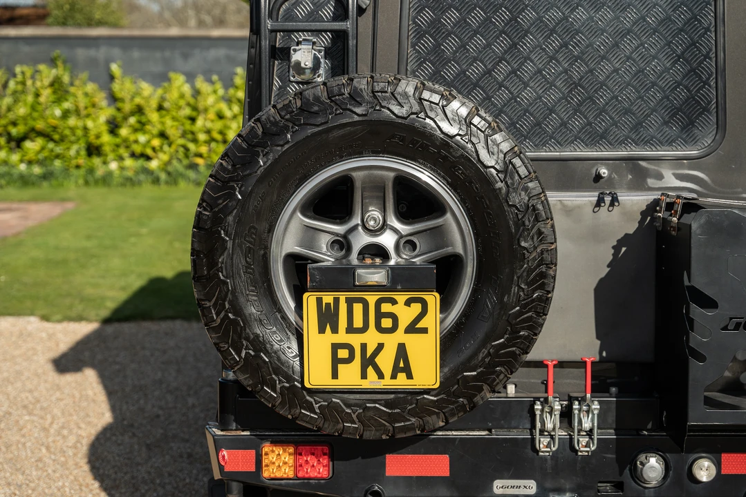 2012 Land Rover Defender 110 - Image 25 of 31