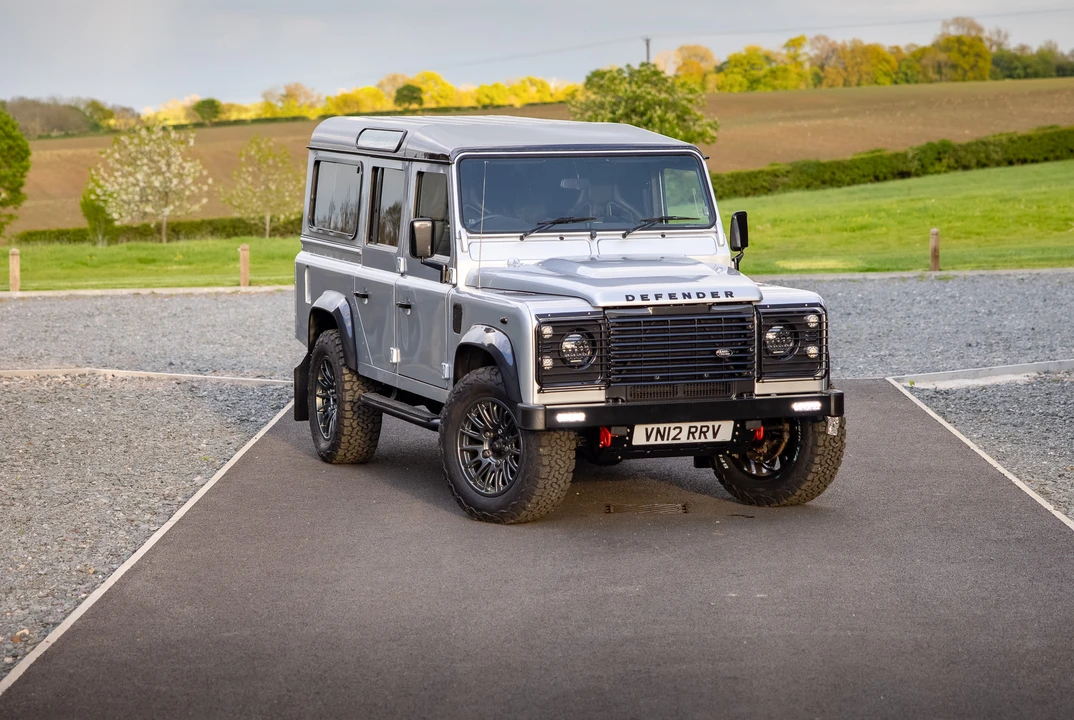 2012 Land Rover Defender 110 - Image 11 of 31