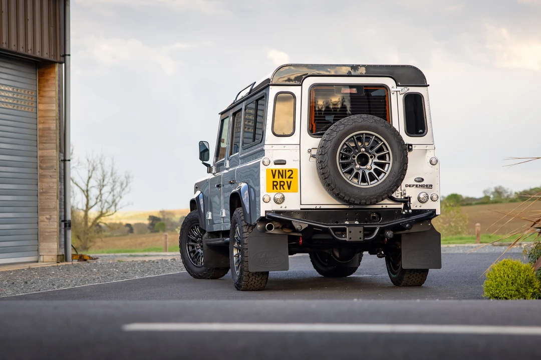 2012 Land Rover Defender 110 - Image 22 of 31
