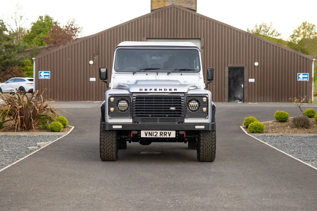 2012 Land Rover Defender 110 - Image 29 of 31