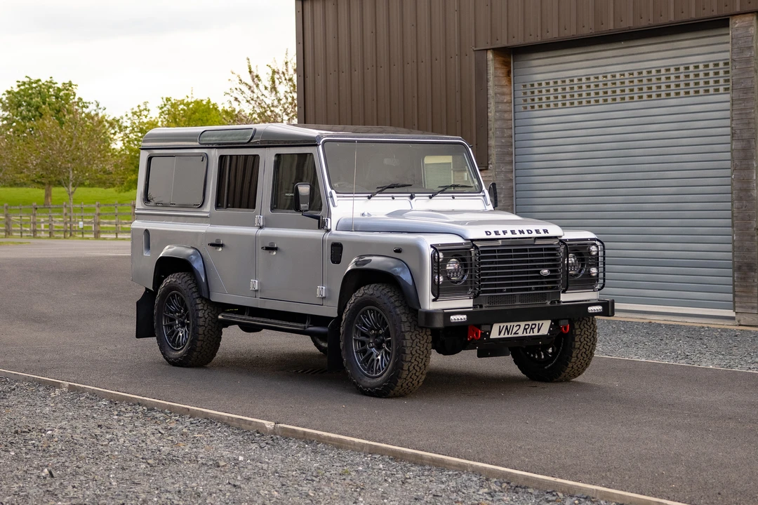 2012 Land Rover Defender 110 - Image 9 of 31