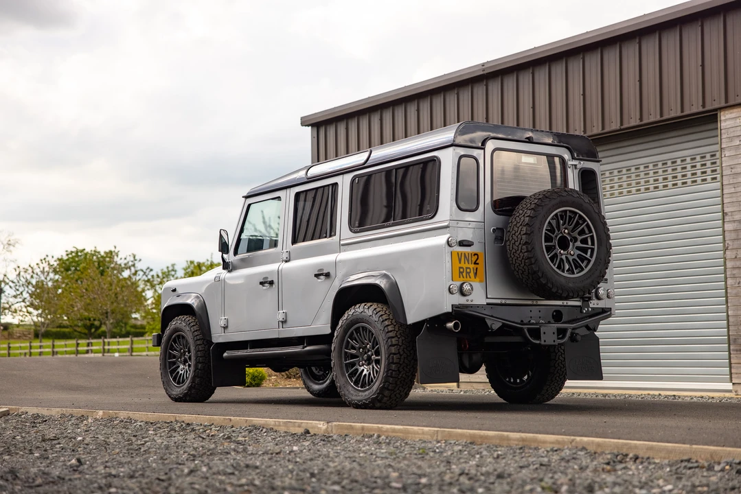 2012 Land Rover Defender 110 - Image 24 of 31