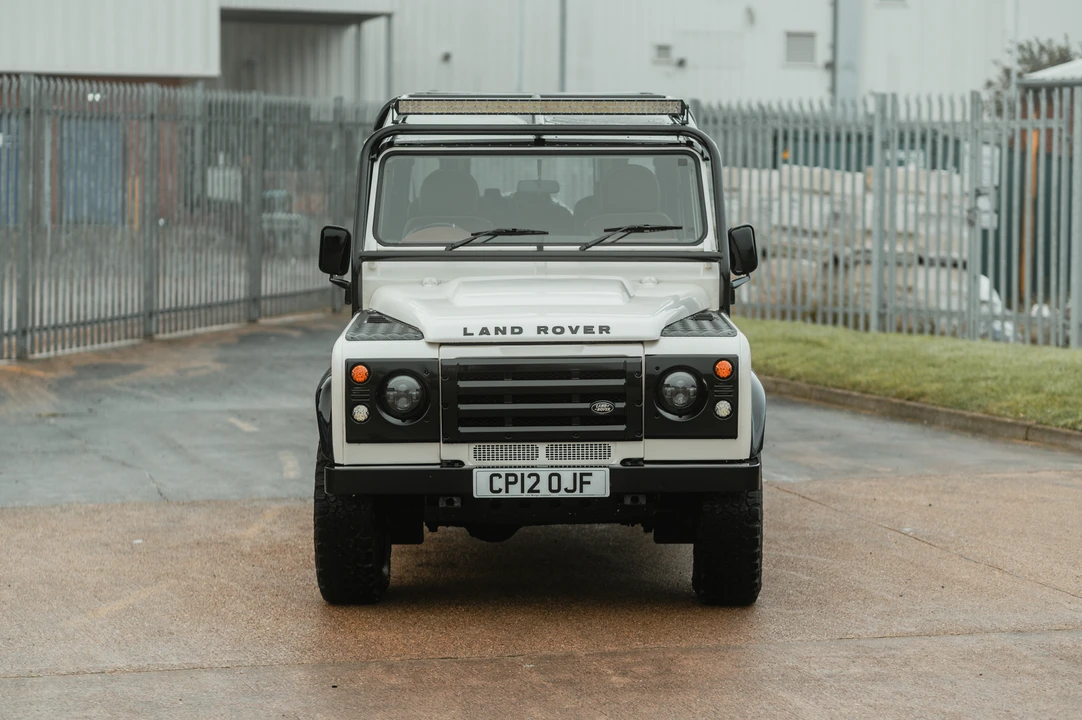 2012 Land Rover Defender 110 - Image 11 of 31