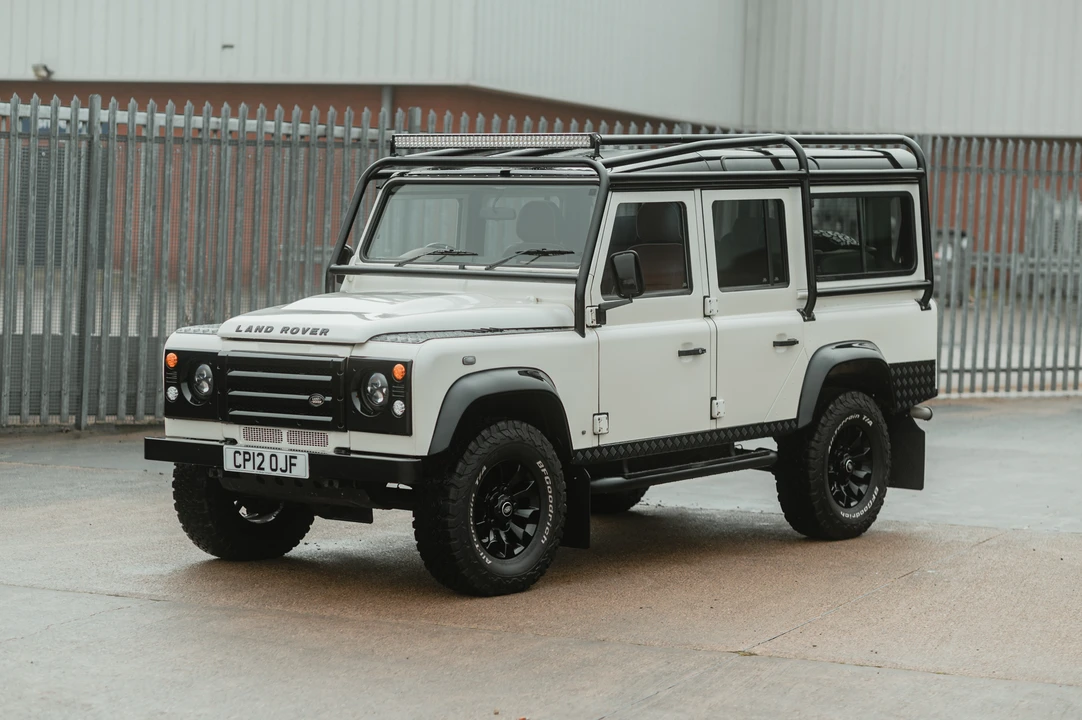 2012 Land Rover Defender 110 - Image 10 of 31