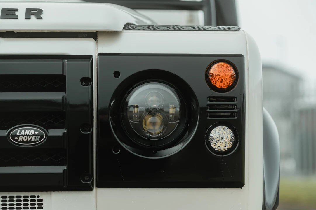 2012 Land Rover Defender 110 - Image 21 of 31