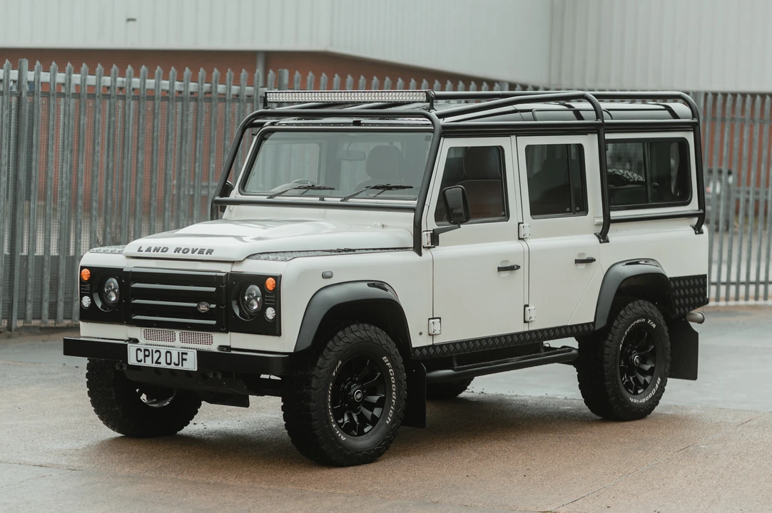 2012 Land Rover Defender 110 - Image 2 of 31