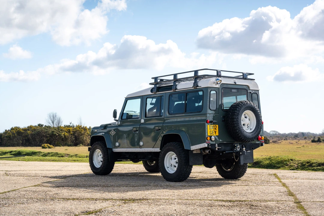2012 Land Rover Defender 110 - Image 14 of 31