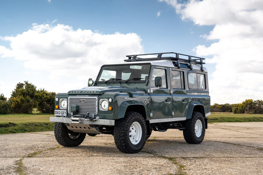 2012 Land Rover Defender 110 - Image 16 of 31