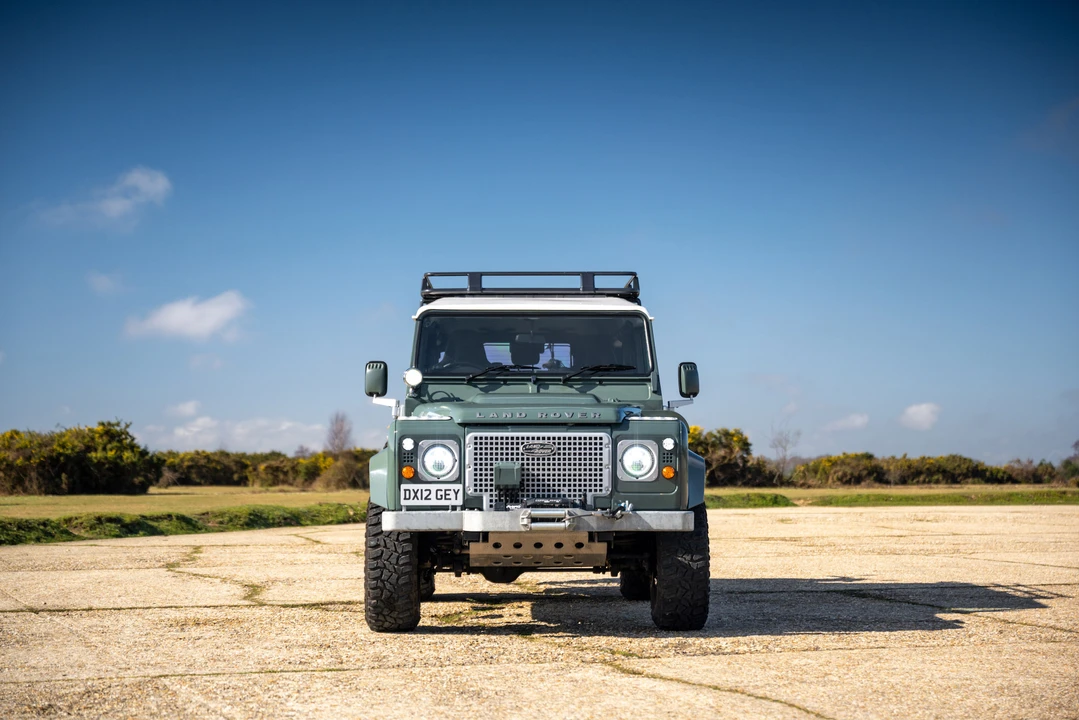2012 Land Rover Defender 110 - Image 6 of 31
