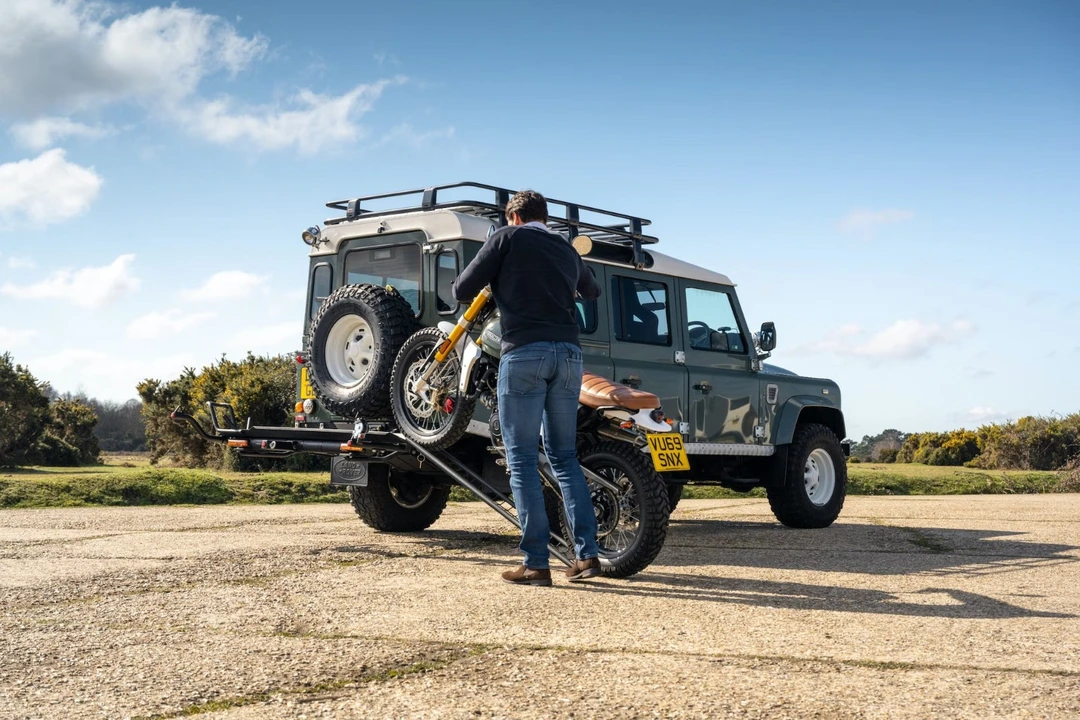 2012 Land Rover Defender 110 - Image 27 of 31