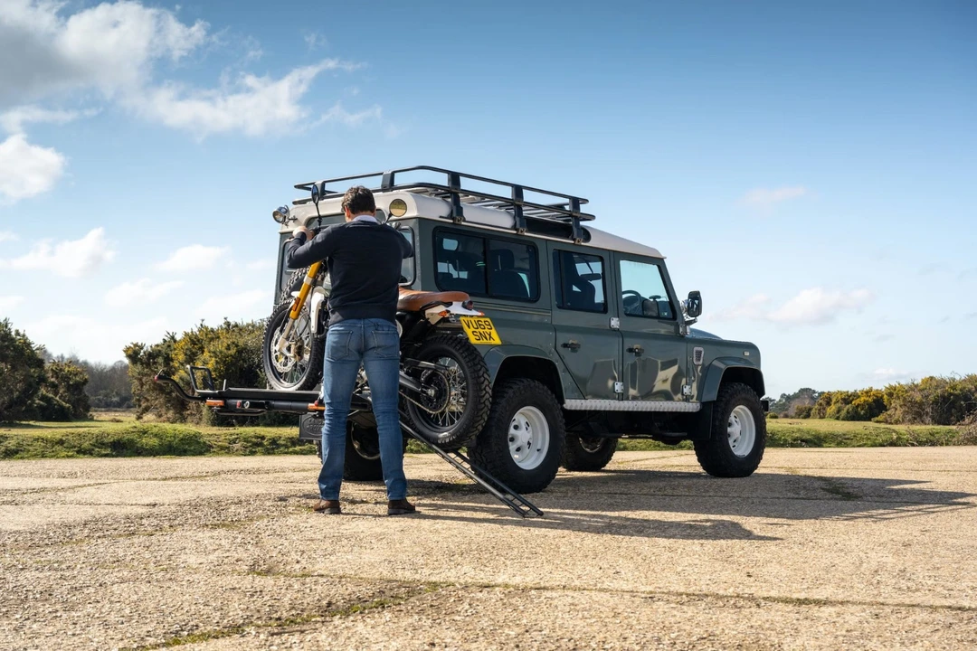 2012 Land Rover Defender 110 - Image 28 of 31