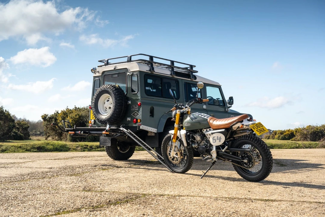 2012 Land Rover Defender 110 - Image 29 of 31
