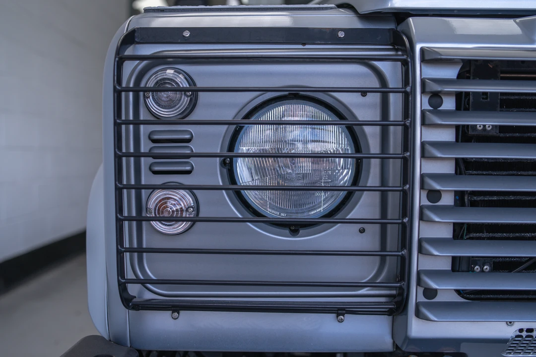 2012 Land Rover Defender 110 - Image 30 of 31