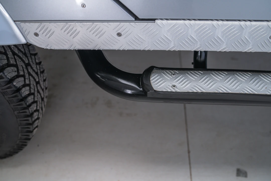 2012 Land Rover Defender 110 - Image 14 of 31