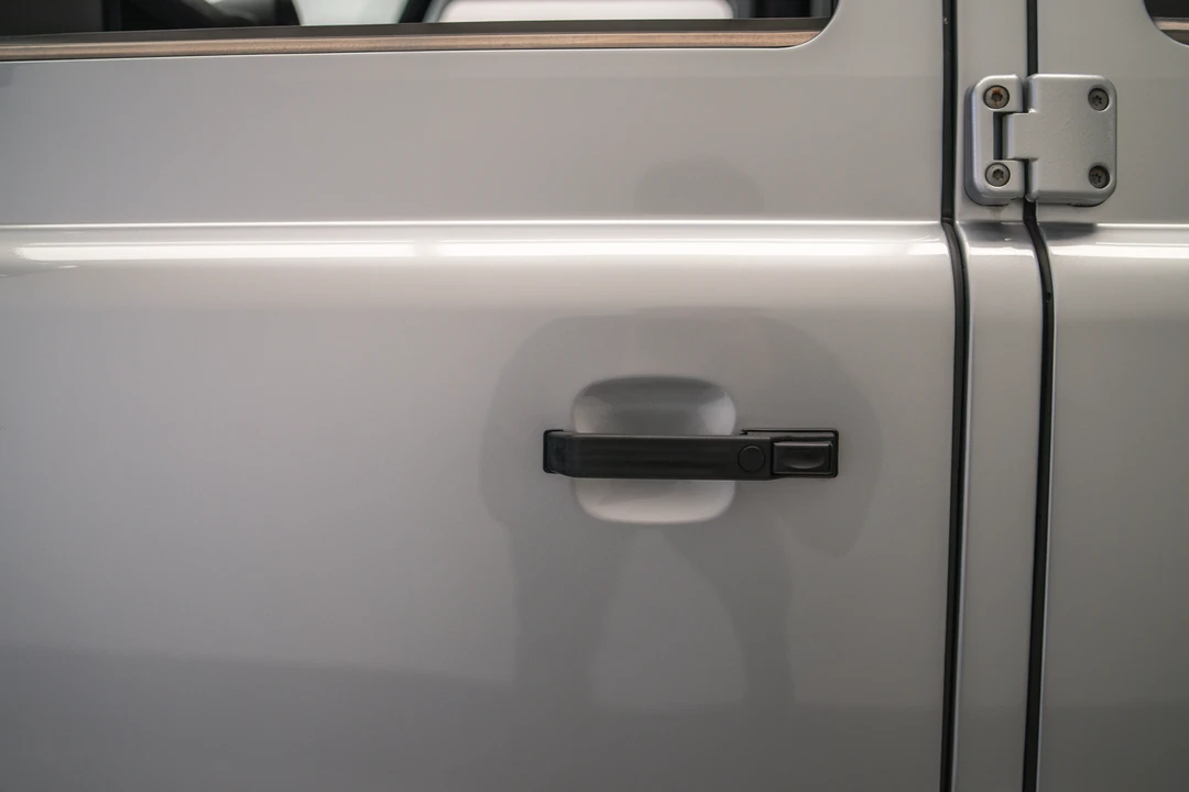 2012 Land Rover Defender 110 - Image 17 of 31
