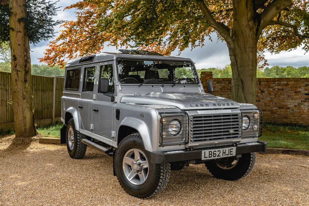 2012 Land Rover Defender 110 - Image 3 of 31