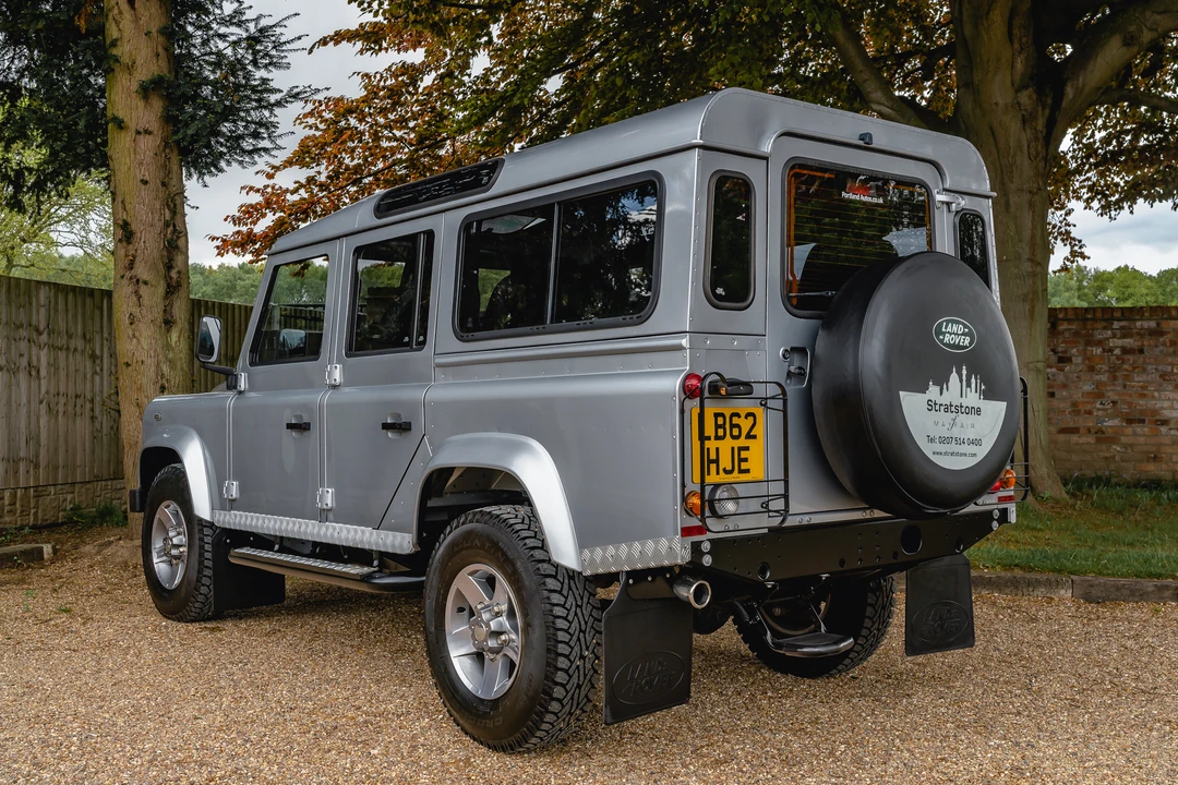 2012 Land Rover Defender 110 - Image 7 of 31