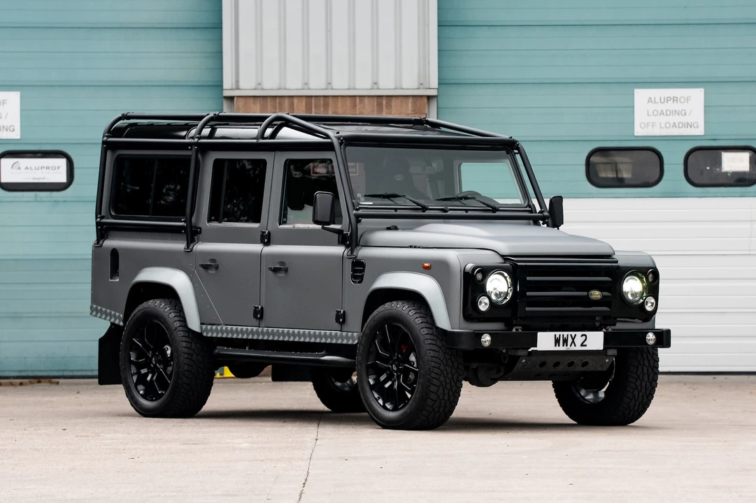 2012 Land Rover Defender 110 - Image 2 of 31