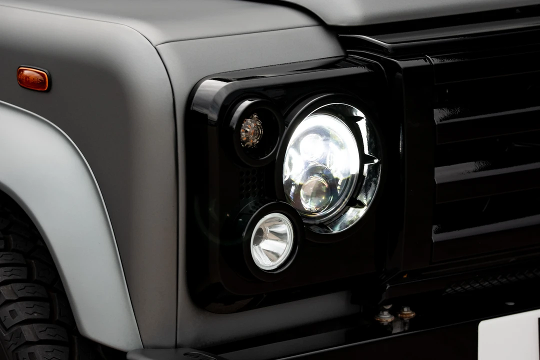 2012 Land Rover Defender 110 - Image 29 of 31