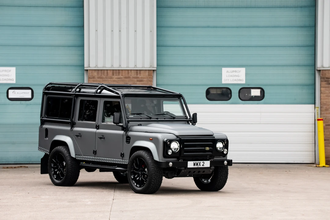 2012 Land Rover Defender 110 - Image 11 of 31