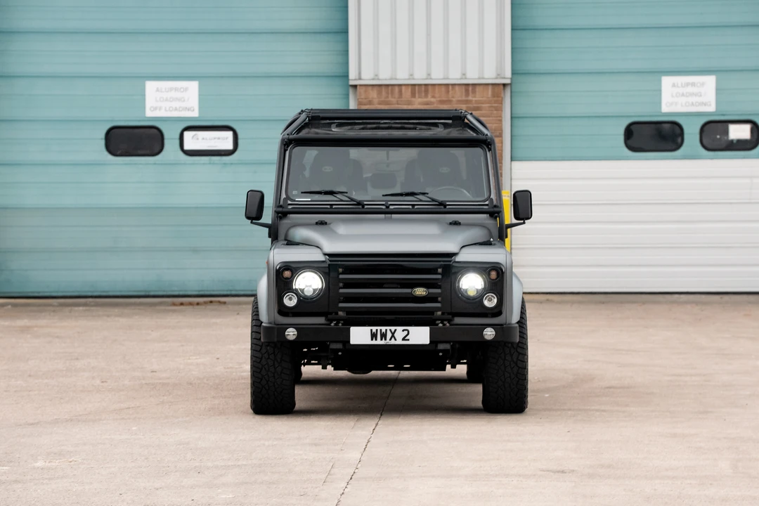 2012 Land Rover Defender 110 - Image 14 of 31