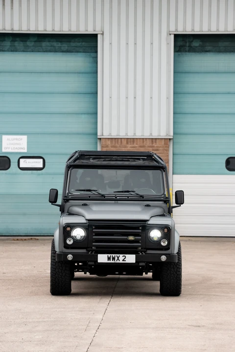 2012 Land Rover Defender 110 - Image 15 of 31