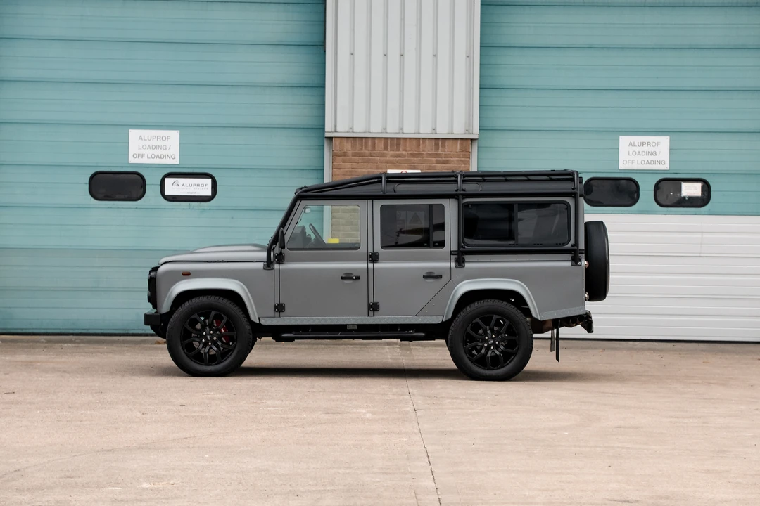 2012 Land Rover Defender 110 - Image 18 of 31