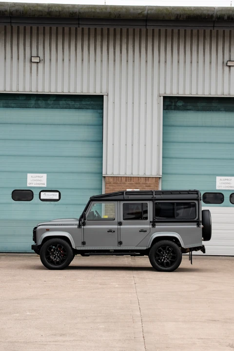 2012 Land Rover Defender 110 - Image 19 of 31