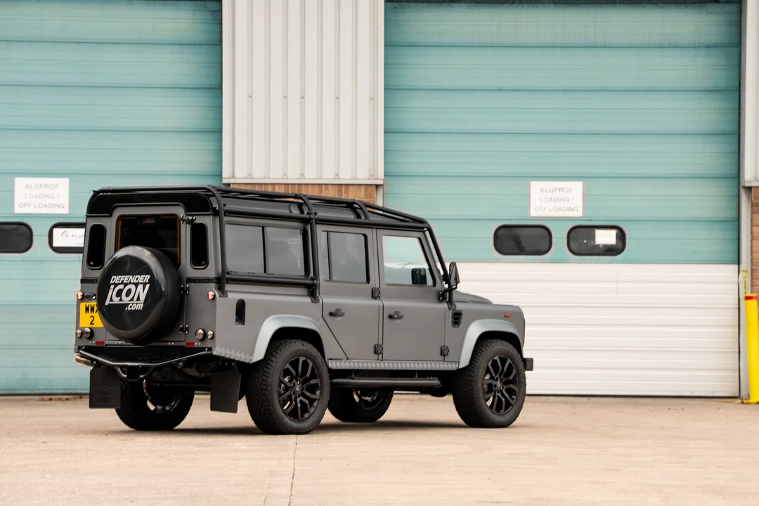 2012 Land Rover Defender 110 - Image 25 of 31