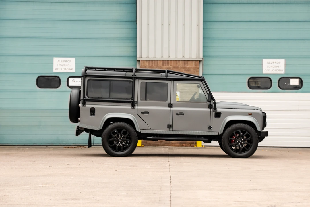 2012 Land Rover Defender 110 - Image 28 of 31