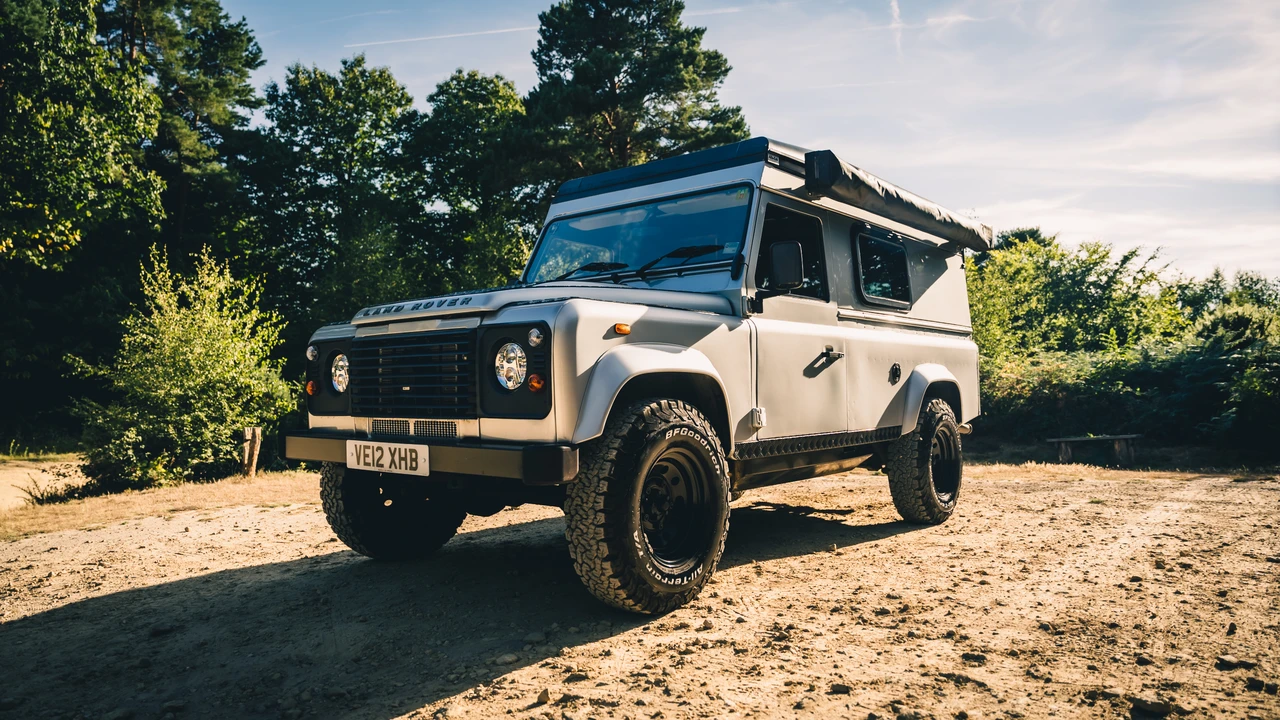 2012 Land Rover Defender 110 - Image 4 of 31