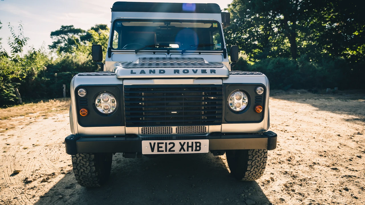 2012 Land Rover Defender 110 - Image 10 of 31
