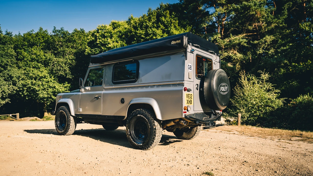 2012 Land Rover Defender 110 - Image 6 of 31