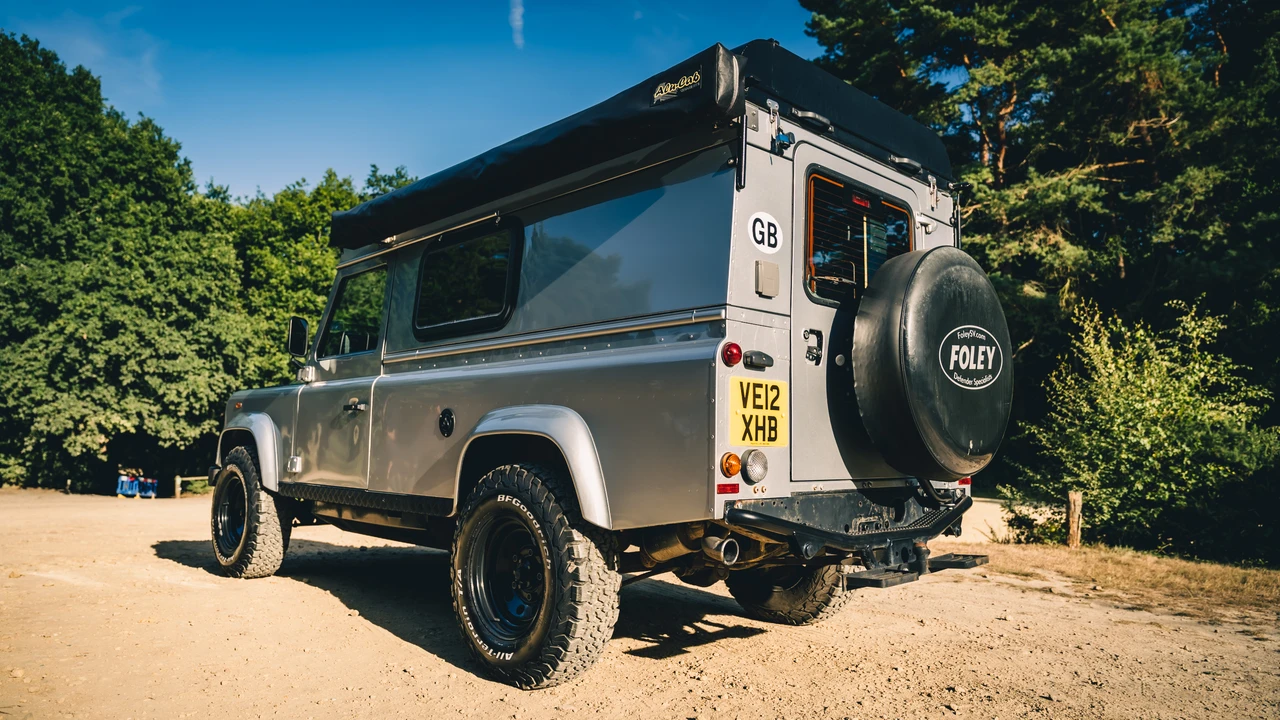 2012 Land Rover Defender 110 - Image 11 of 31