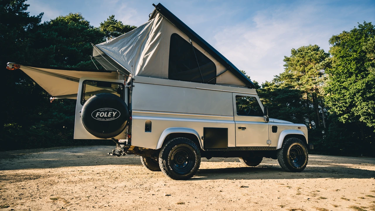 2012 Land Rover Defender 110 - Image 19 of 31