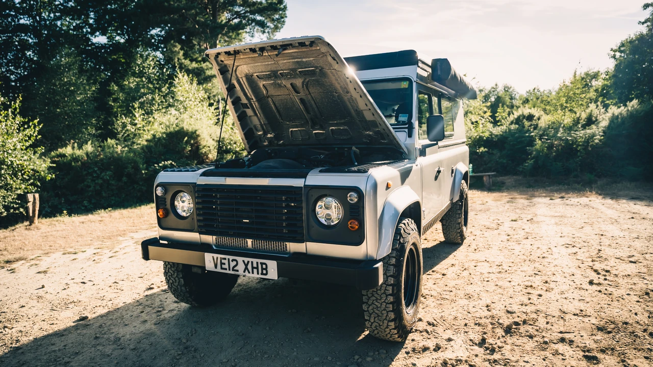 2012 Land Rover Defender 110 - Image 29 of 31