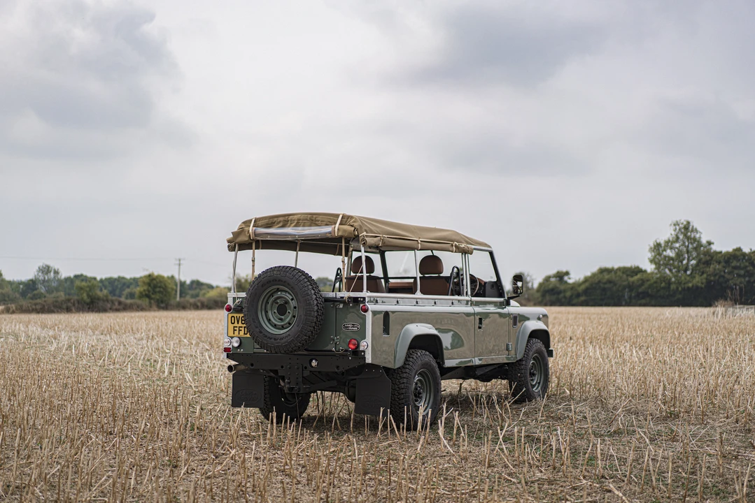 2012 Land Rover Defender 110 - Image 8 of 31