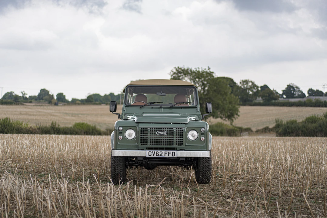 2012 Land Rover Defender 110 - Image 18 of 31