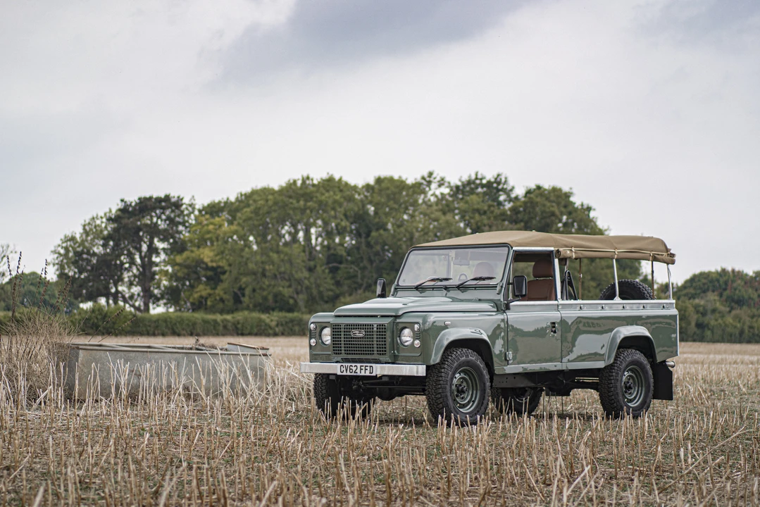 2012 Land Rover Defender 110 - Image 12 of 31