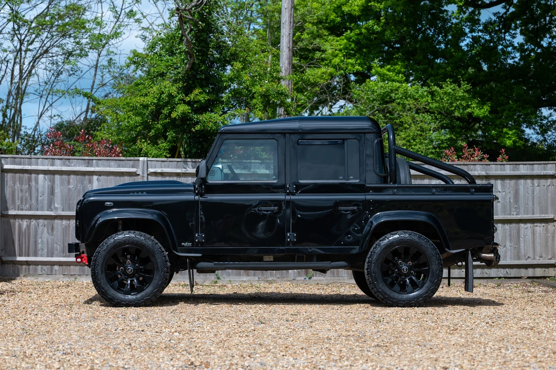 2012 Land Rover Defender 110 - Image 12 of 31