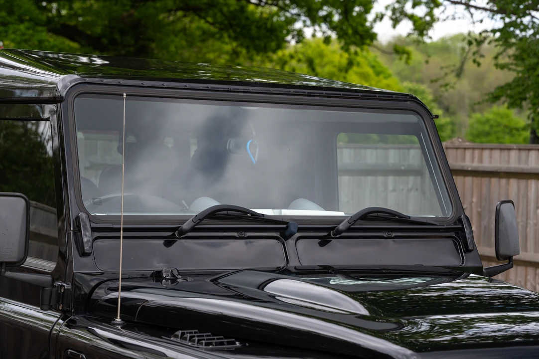 2012 Land Rover Defender 110 - Image 24 of 31