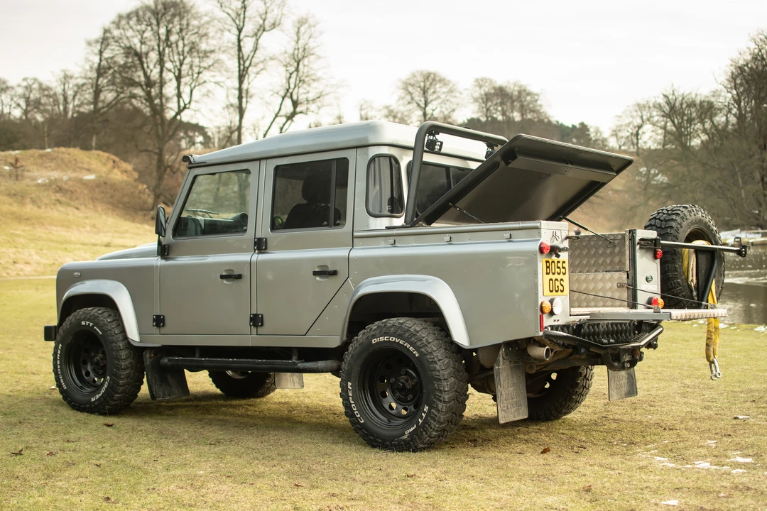2012 Land Rover Defender 110 - Image 14 of 31