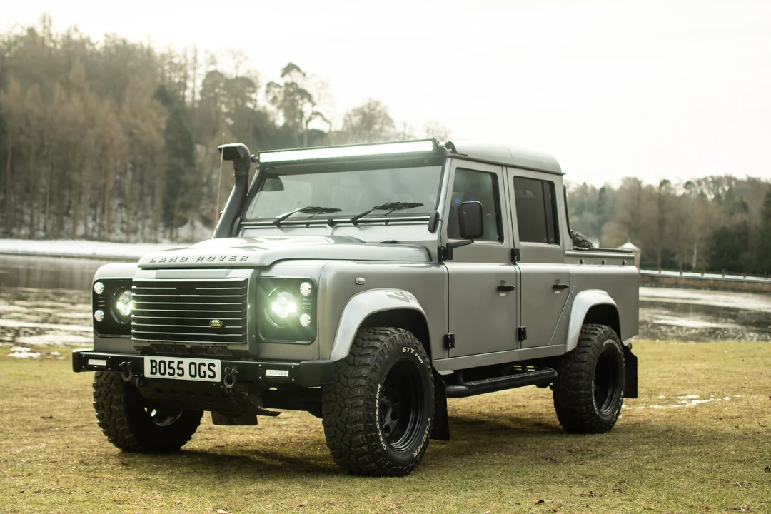 2012 Land Rover Defender 110 - Image 4 of 31