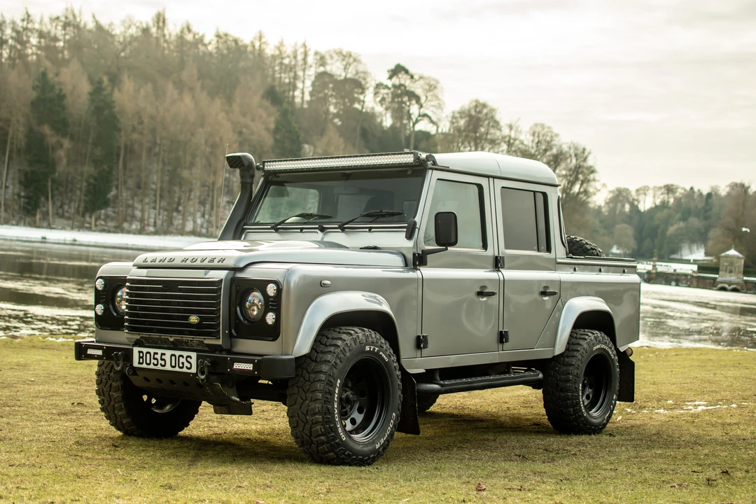 2012 Land Rover Defender 110 - Image 3 of 31