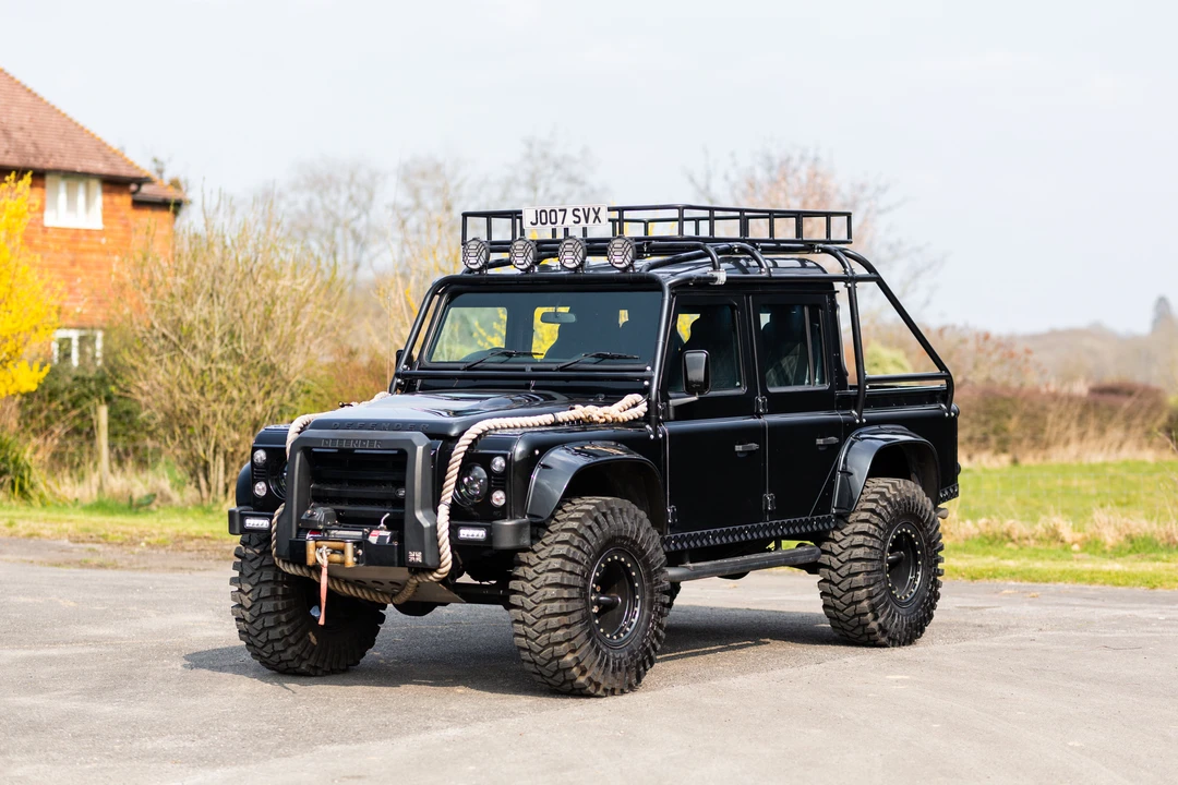 2012 Land Rover Defender 110 - Image 11 of 31