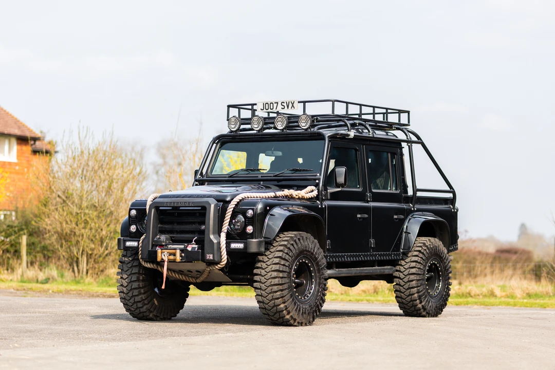 2012 Land Rover Defender 110 - Image 16 of 31