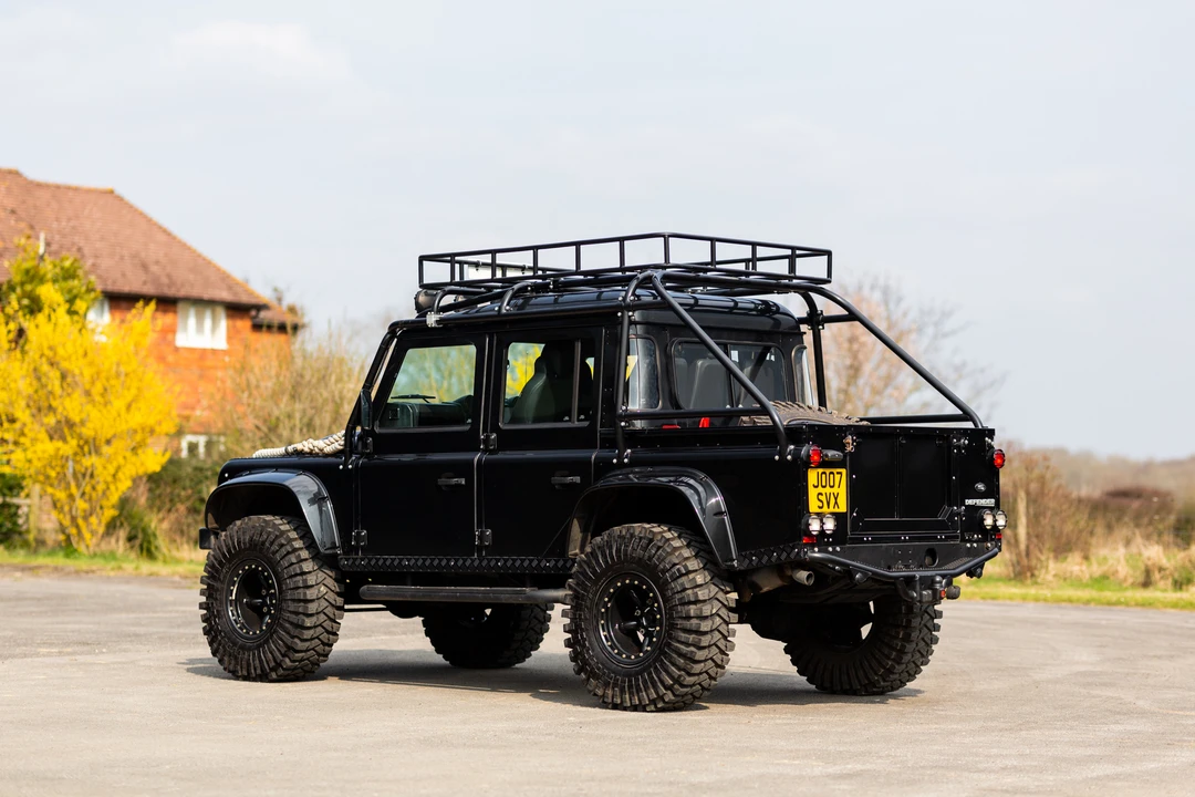 2012 Land Rover Defender 110 - Image 5 of 31
