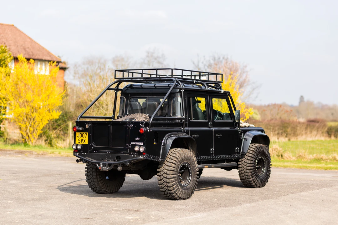 2012 Land Rover Defender 110 - Image 7 of 31