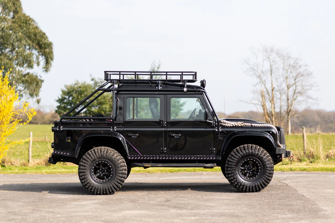 2012 Land Rover Defender 110 - Image 8 of 31